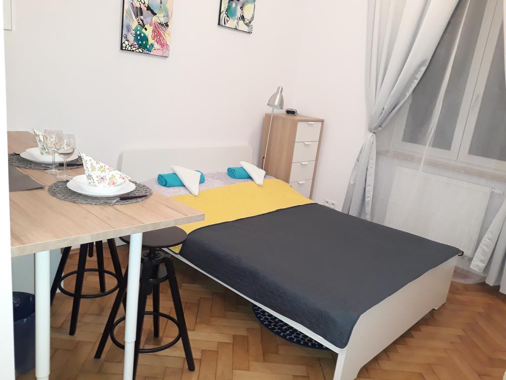 Apartments Poland Kazimierz Красков Екстериор снимка
